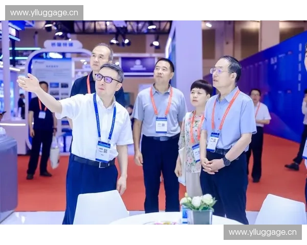 纵览全球顶级足球联赛风格特色深度解析与多维对比综合研究全面探讨